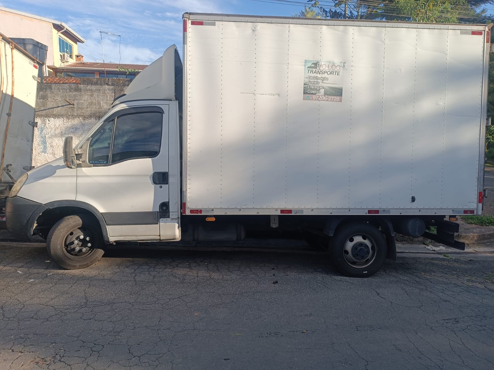 Caminhão Iveco da frota VC LOG Transporte